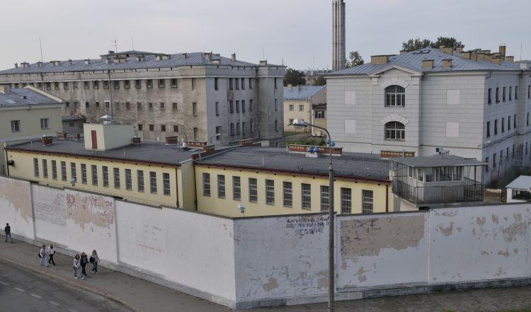 Osadzeni w siedleckim ZK skarżą się na fatalne warunki, w jakich przyszło im odbywać karę. (fot. J. Mazurek) - fot. 