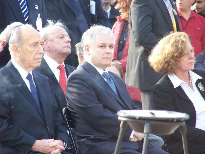 Szimon Peres i Lech Kaczyński w Treblince, fot. Sławomir Kordaczuk - fot. 