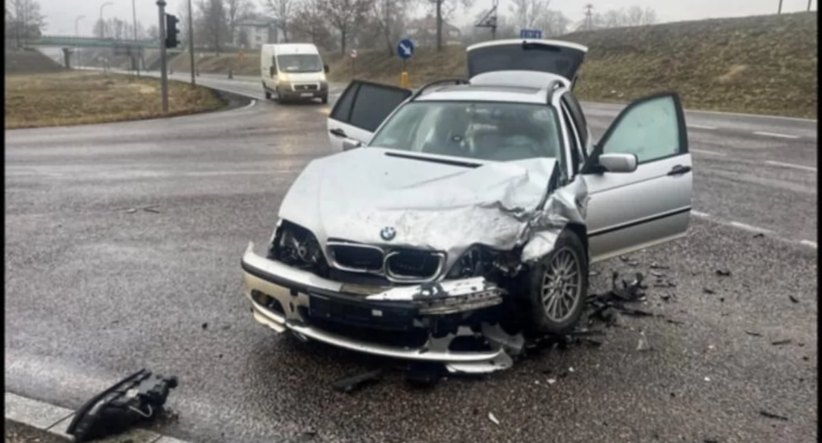 Wypadki, Zderzenie Żelkowie Jedna osoba poszkodowana - zdjęcie, fotografia