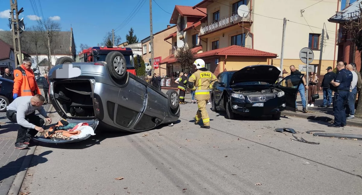 Poważny wypadek w Stanisławowie – 39-letnia kobieta w ciężkim stanie - fot. Grupa Medyczna OSP Ładzyń