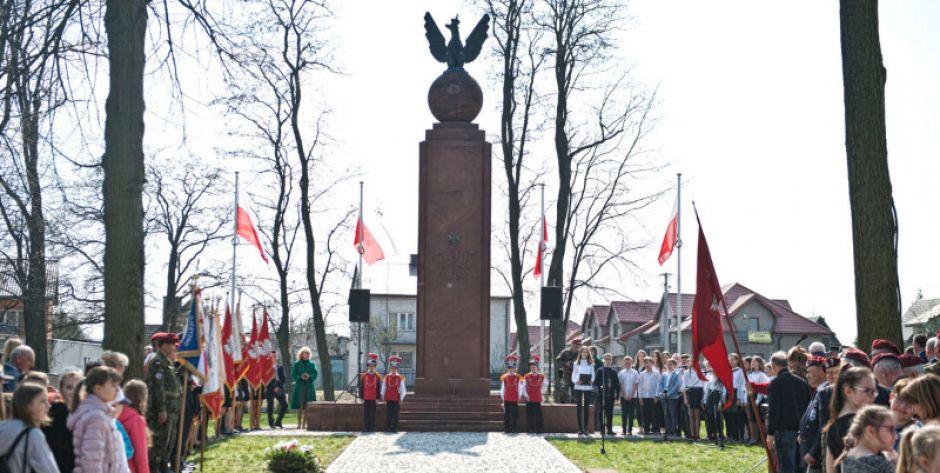 Pomnik upamiętniający Bitwę pod Iganiami - fot. Aga Król
