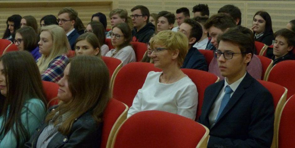 Na pierwszym planie reprezentacja I KLO w Siedlcach, fot. Ana