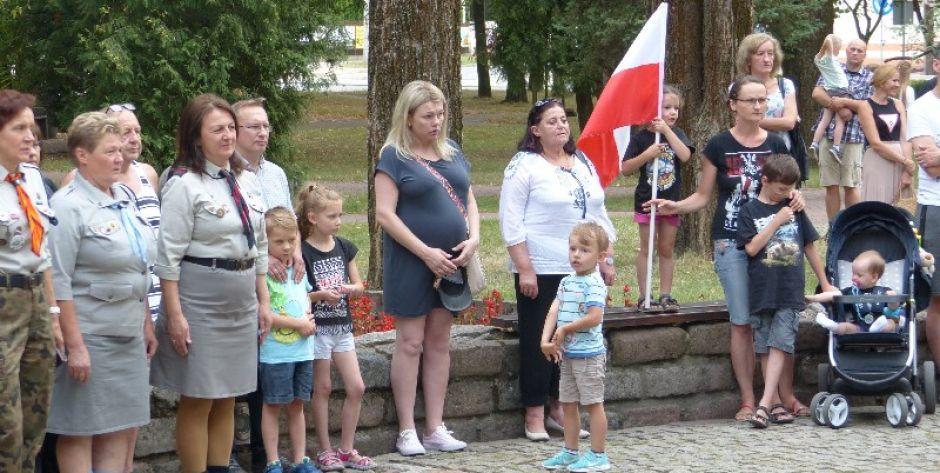 W uroczystości przed Pomnikiem Czynu Niepodległościowego wzięli udział mieszkańcy Sokołowa Podlaskiego, fot. Ana