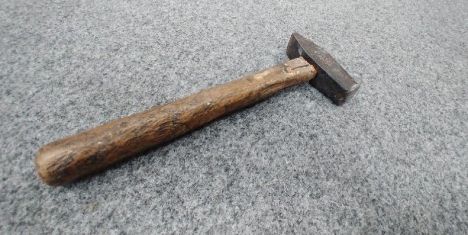 Młotek, zdjęcie symboliczne fot. pyt