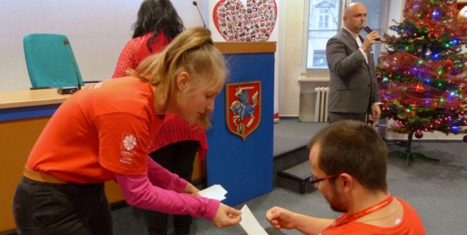 Na Gali Wolontariatu były również świąteczne życzenia i dzielenie się opłatkiem, fot. Ana