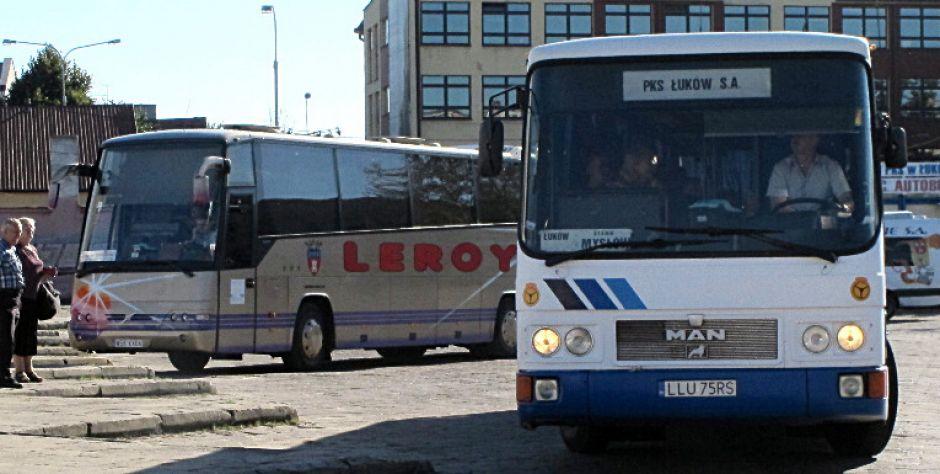 Łukowski PKS zawiesił przewóz osób. Komunikacja autobusowa w powiecie i na trasach dalekobieżnych nie działa do odwołania. Fot. PGL.