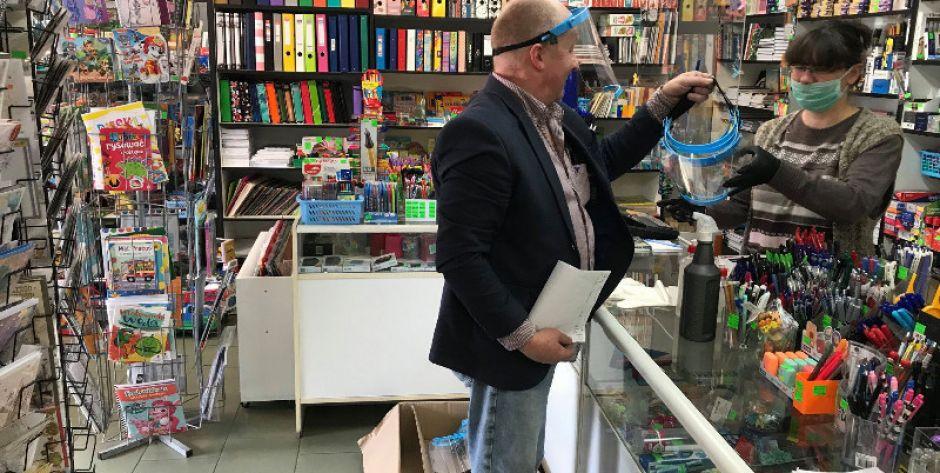 Przyłbice dla mieszkańców Sulejówka - fot. UM