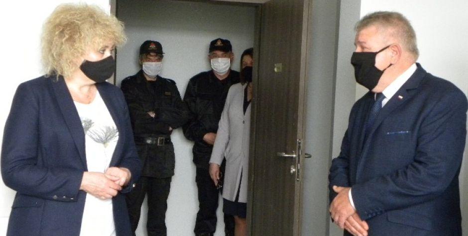 Senator Maria Koc i wicewojewoda Sylwester Dąbrowski. fot. sej