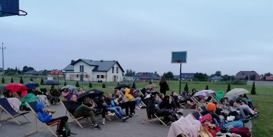 Kkino na leżakach - fot. u