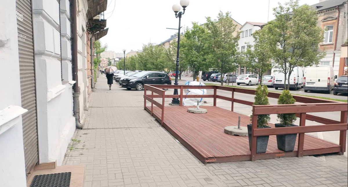 Samorząd, Siedlce Ogródek gastronomiczny parking - zdjęcie, fotografia
