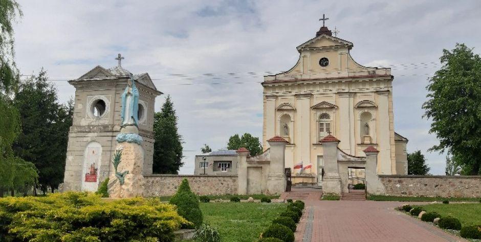Kościół w Niwiskach.  fot. sej