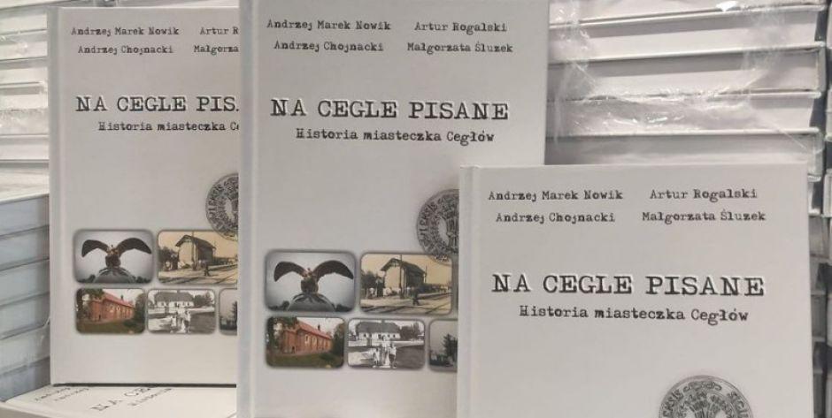 książka monograficzna - fot. Urząd Gminy