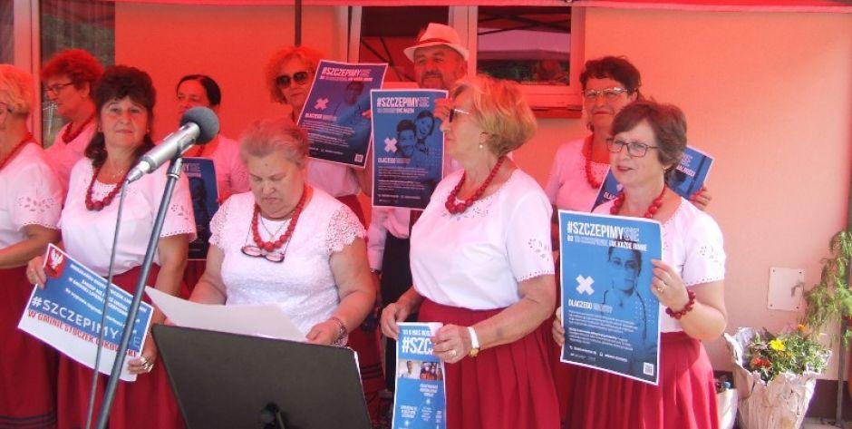 Kobierzec na scenie