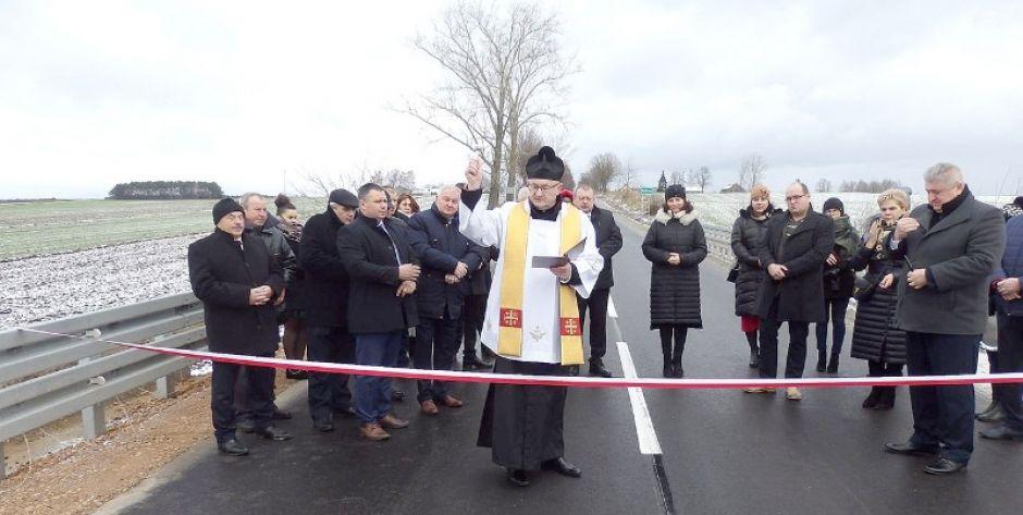 Poświęcenie drogi Hadynów - Olszanka fot. arch. UG Olszanka - fot. sd