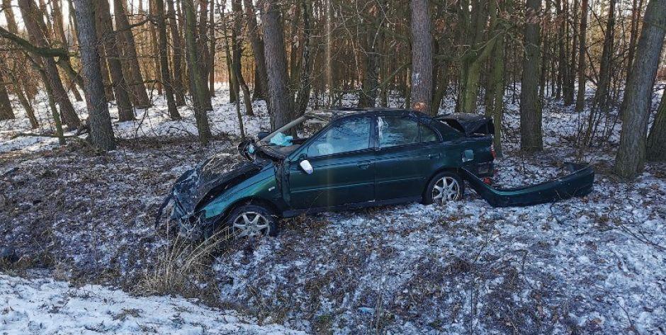 Honda wpadła w poślizg - fot. OSP Borowie