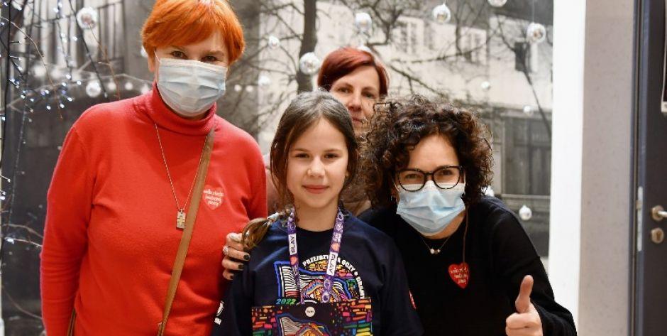 Amelia Antoniuk zebrała do swojej puszki prawie 2300 zł! - fot. ŁDK