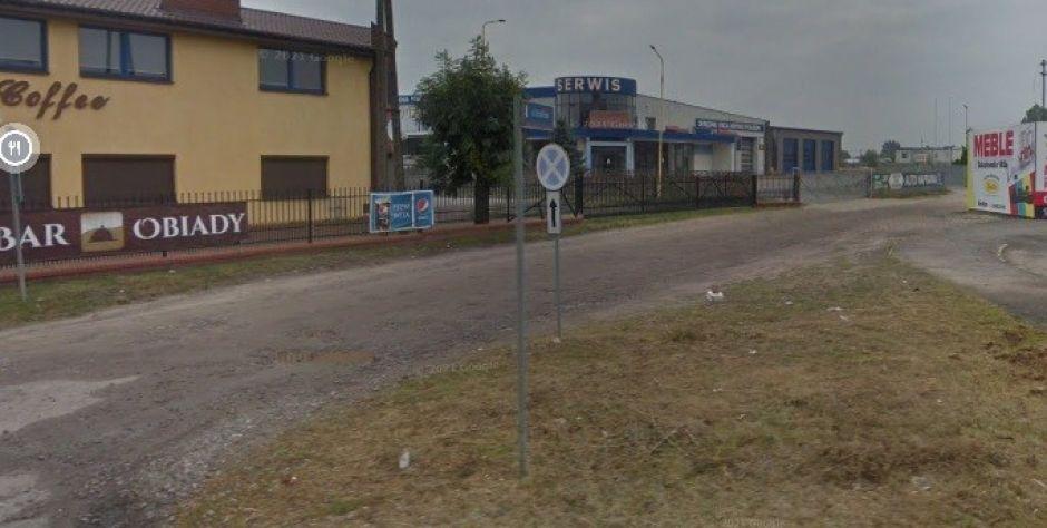 Ul. Strzalińska w Siedlcach jest nieprzejezdna. (fot .street google) - fot. Street google