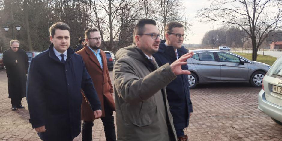 Mateusz Morawiecki w Cegłowie fot. UG Cegłów - fot. uG Cegłów