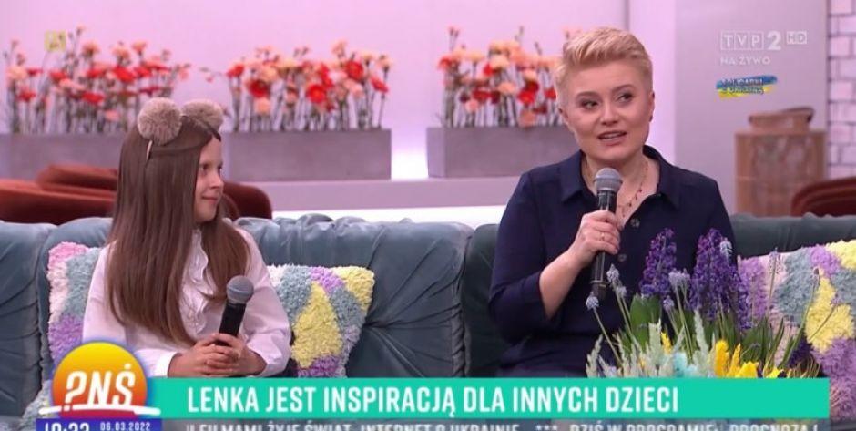 Lenka Ornowska ze swoją mamą w programie Pytanie na śniadanie zrzut ekranu - fot. ds