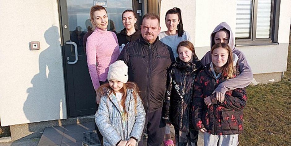 W Borkach Kosach w gminie Zbuczyn, w bazie obrotu zbożem, znalazło dach nad głową kilka kobiet z dziećmi, które uciekły z Ukrainy przed wojną. fot. arch. - fot. h