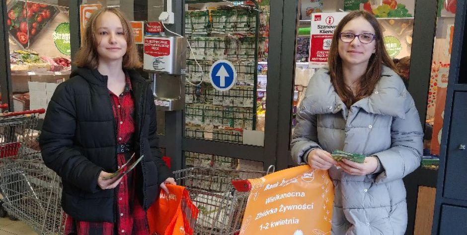 1-2 kwietnia w sklepach spożywczych będzie prowadzona Wielkanocna Zbiórka Żywności 2022 (fot. Pyt) 