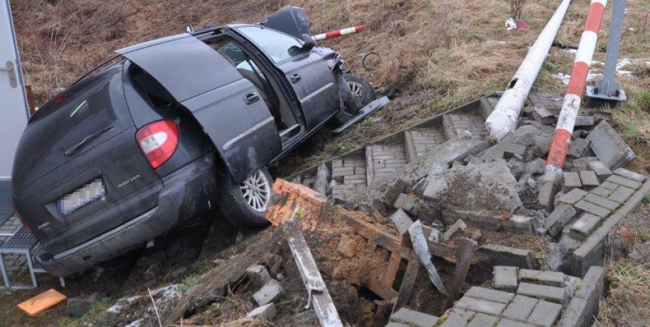 14-latek za kierownicą doprowadził do zderzenia z volvo! Fot. KPP Łuków - fot. KPP Łuków