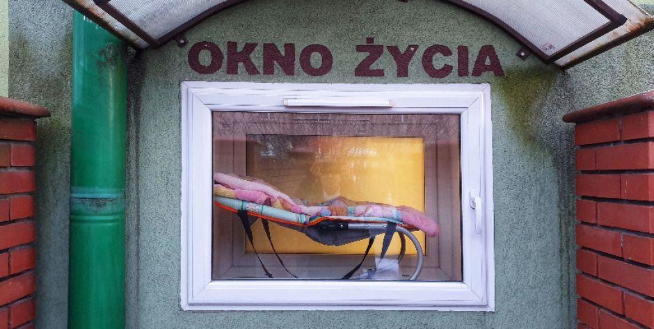 Okno życia - fot. Aga Król