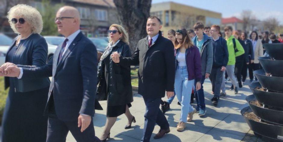 Polonez na Rynku Mariackim w Węgrowie - fot. .