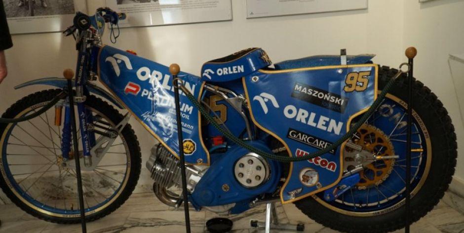 motocykl żużlowy Bartosza Zmarzlika fot. Pyt