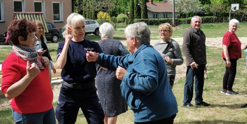 Trening samoobrony seniorów ze Starych Łepek - fot. arch
