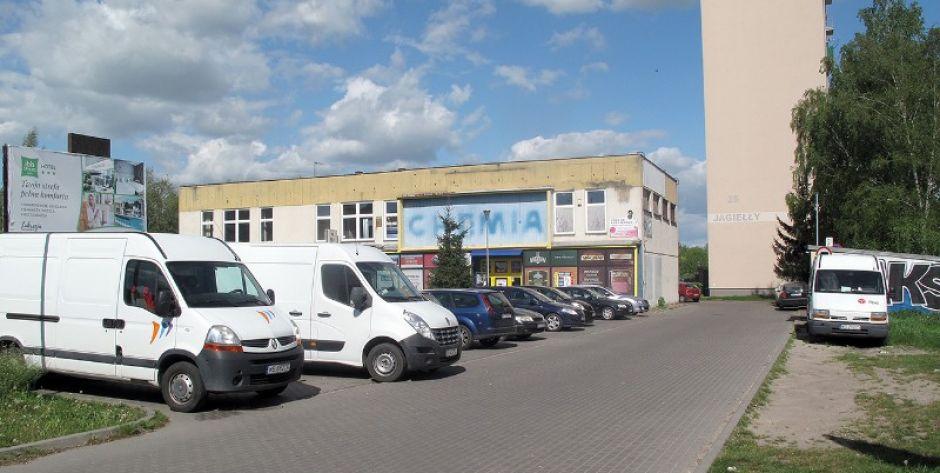 Działka została sprzedana bez drogi. Fot. JJ