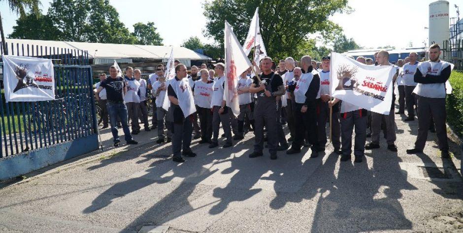 W Altrad Mostostal rozpoczął się strajk  - fot. Fot. Pracownik Altrad 