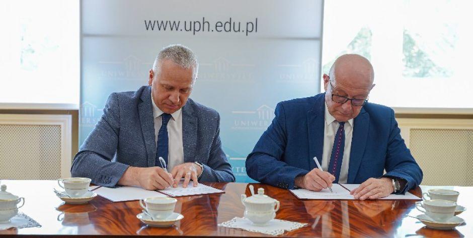 Umowa o współpracy między UPH a Mostostalem Siedlce Spółka z ograniczoną odpowiedzialnością Sp.k. - fot. d