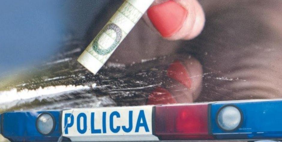 Każdego dnia na nasz SOR trafiają osoby, będące pod wpływem substancji psychoaktywnych, czyli narkotyków i dopalaczy – przyznaje Mariusz Mioduski z siedleckiego szpitala. 