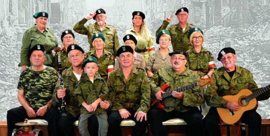 Seniorynki zaśpiewają 14 sierpnia na Skwerze przy fontannie... - fot. plakat