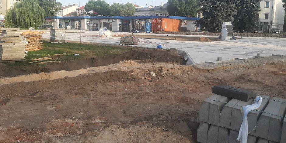 W tym wykopie znajdował się pocisk 
