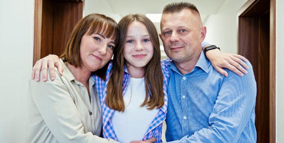 Aleksandra Belniak  z rodzicami - Dorotą i Leszkiem fot. Aga Król
