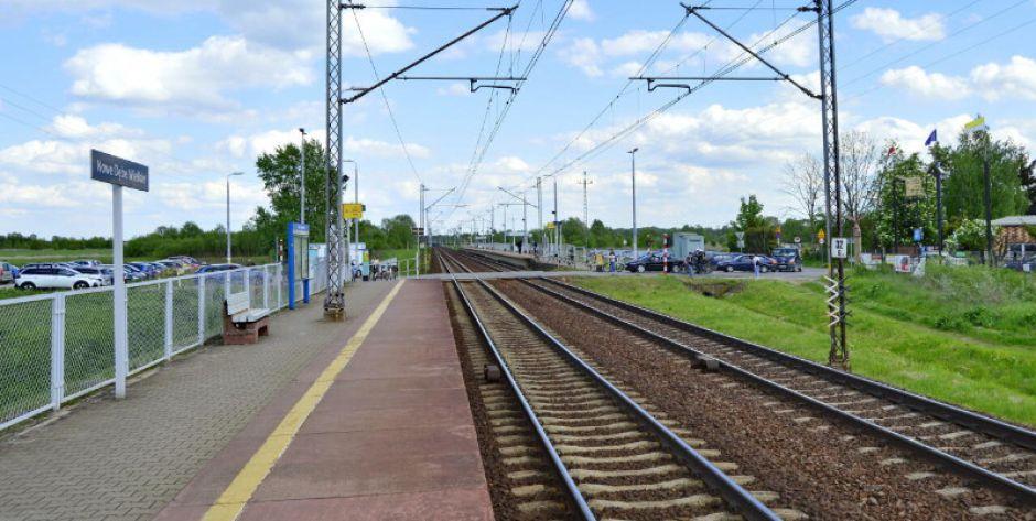 Przystanek PKP Nowe Dębe Wielkie - fot. arch