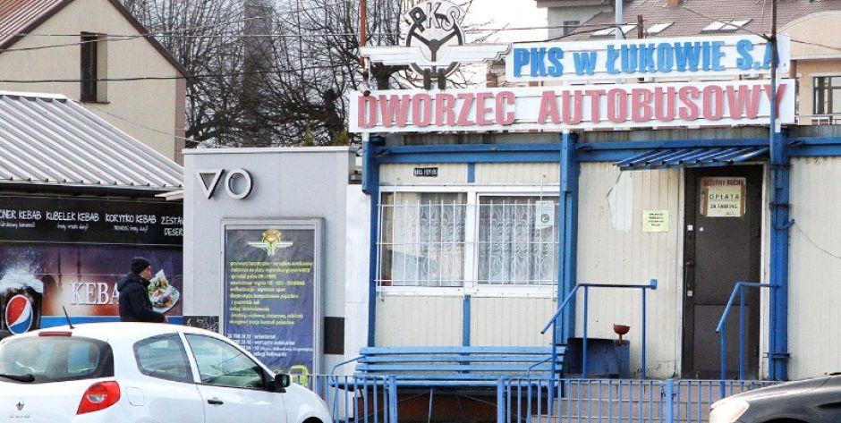 Toaletę miejską przy Staropijarskiej można oglądać tylko z zewnątrz. fot. UM Łuków  - fot. df
