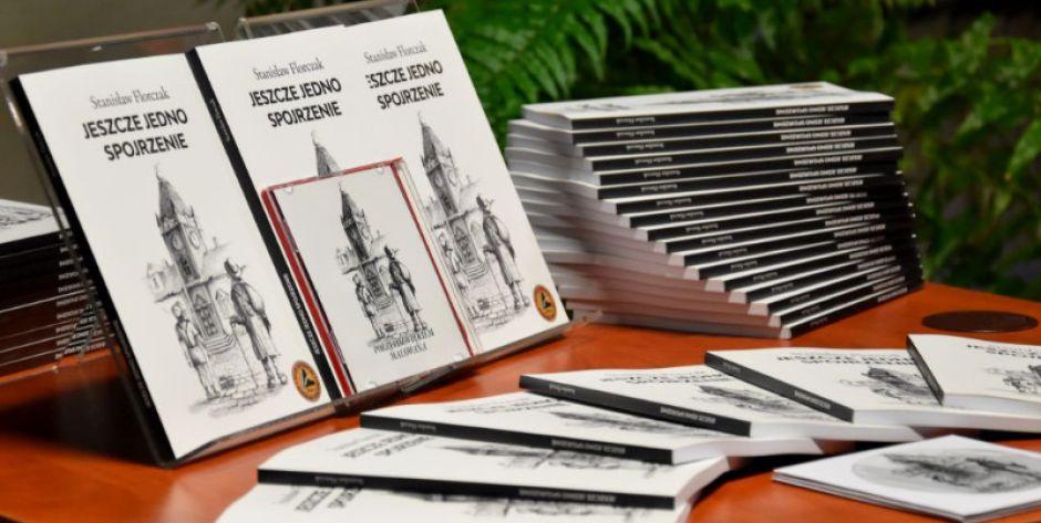 Promocja książki „Jeszcze jedno spojrzenie” Stanisława Florczaka - fot. BMP Sokołów Podlaski