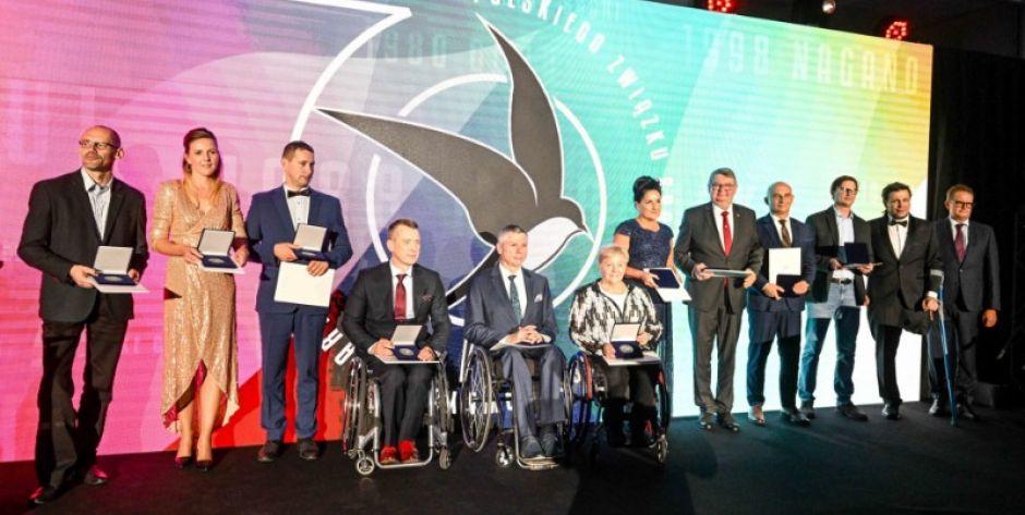 70-lecie PZSN START. Wśród osób wyróżnionych znalazła się Katarzyna Piekart (druga z lewej) Fot. Bartłomiej Zborowski - fot. jh