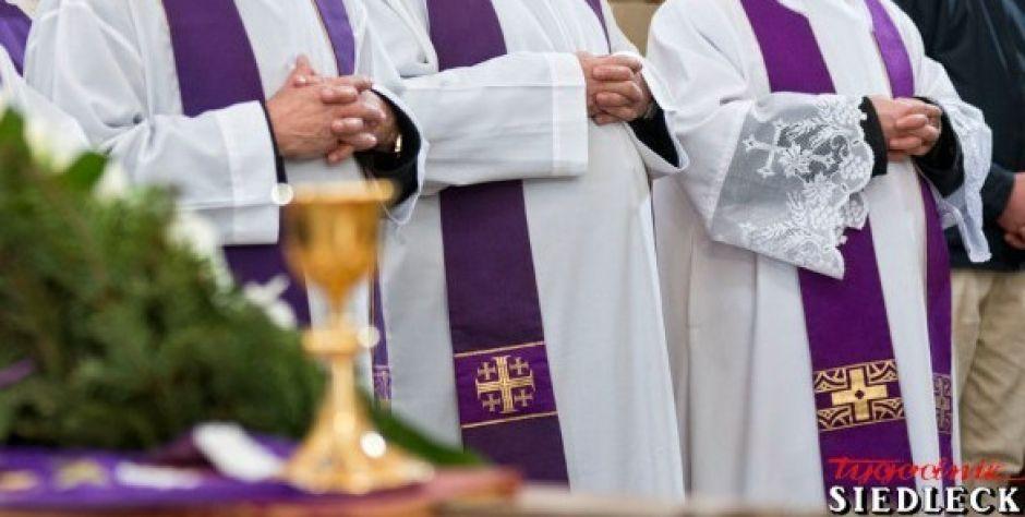 Msza św. za zmarłych kapłanów i osoby życia konsekrowanego będzie odprawiona 8 listopada o godz. 12 w katedrze. Fot. Aga Król