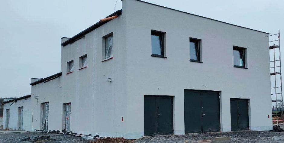Budynek nowej oczyszczalni ścieków w Kosowie Lackim 