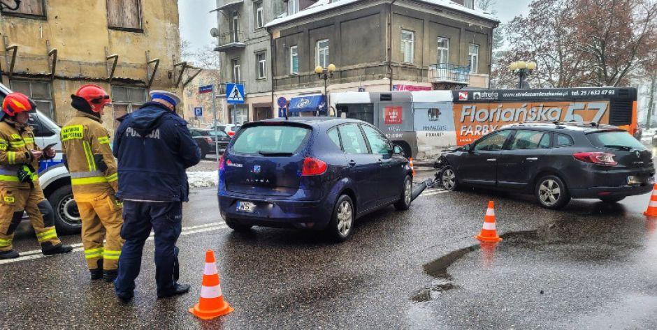 Zderzenie na skrzyżoowaniu w Siedlcach - fot. Aga Król