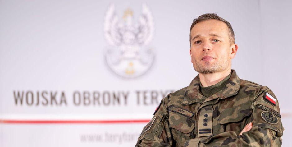 Nowy dowódca 5MBOT płk. Pawłeł Lech - fot. s
