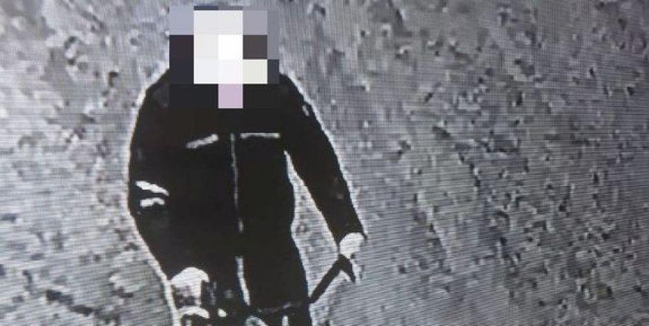 Ukradł kartę i wypłacił z bankomatu kilka tysiecy złotych - fot. KPP Garwolin - fot. w