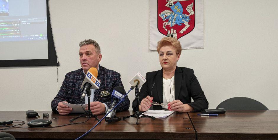 Prezydent Andrzej Sitnik i prezes PEC Marzena Komar