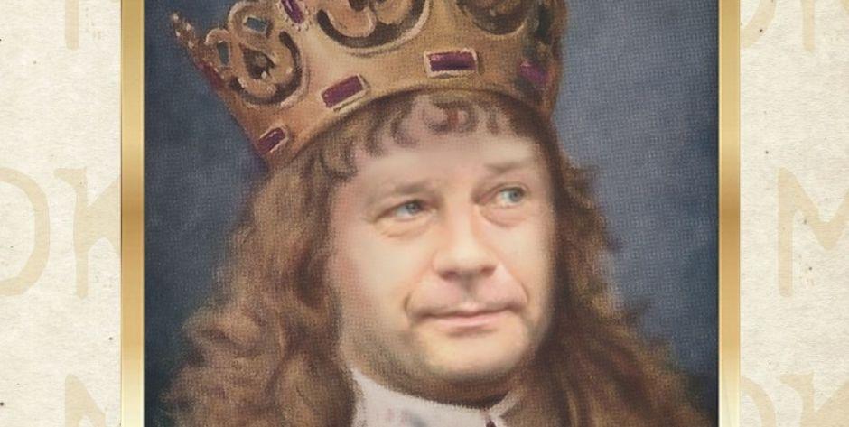 Mariusz Woszczyński jako Król Mariusos Maciejos I - Skarbicos Wszystkos Wiedzos! - fot. MOK
