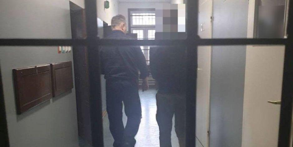 Trojanów: Kradli materiały budowlane z terenu budowy stacji uzdatniania wody - fot. d