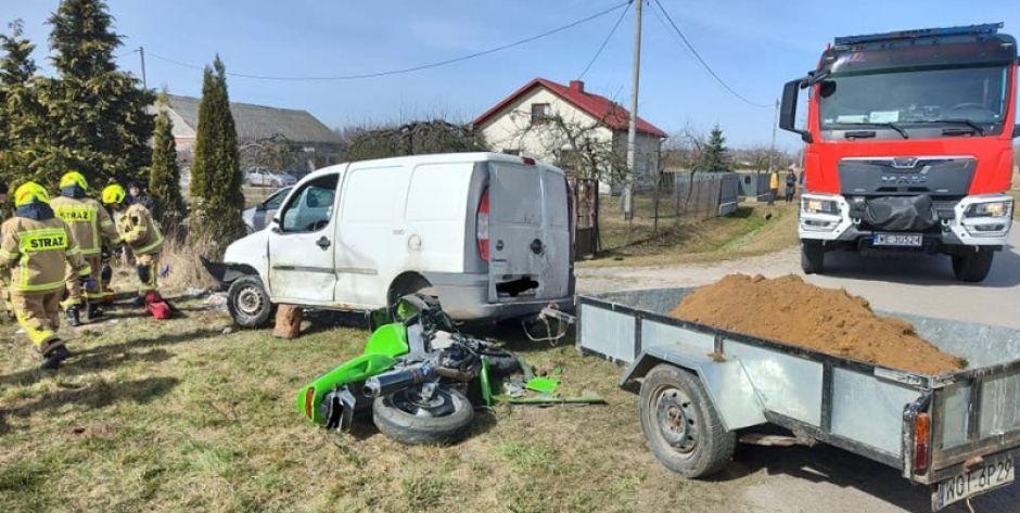 Wypadek z udziałem motocykla - fot. OSP Siennica - fot. s